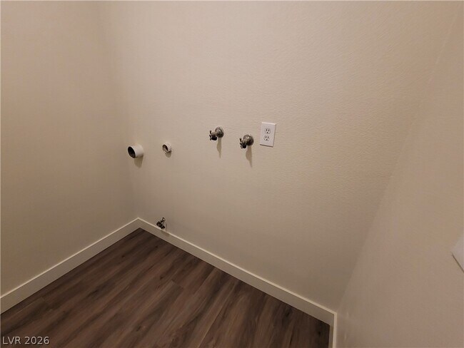 Building Photo - 3364 Royce Ct