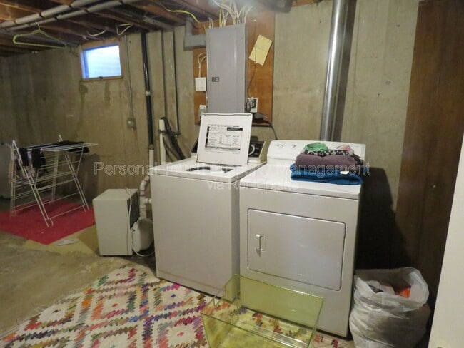 Building Photo - 1416 13th St S