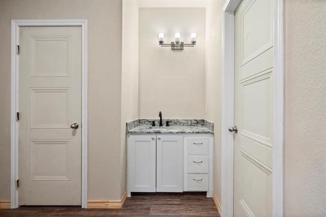 Building Photo - 2865 Conveyor Dr