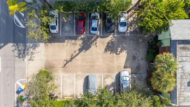 Building Photo - 111 Lake Ave