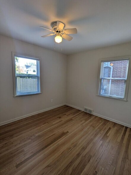Building Photo - 2152 Pembroke Rd