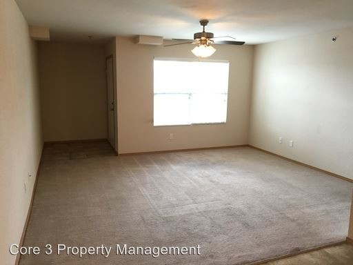 Interior Photo - 1718-1720 RT Dunn Dr