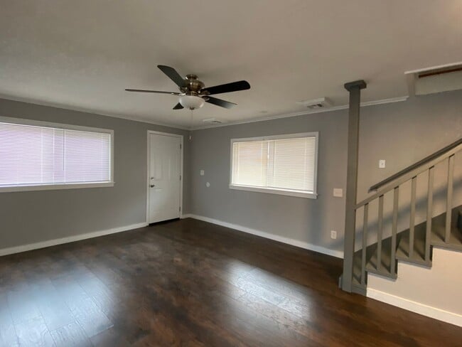 Building Photo - 2 bedroom in West Tulsa!!