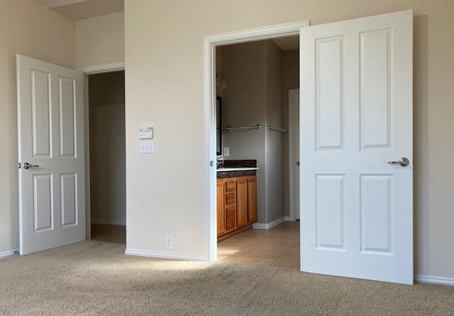 Building Photo - 559 Rockledge Ct