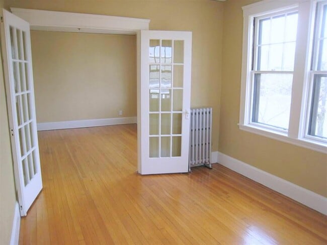 Building Photo - 168 Norfolk St