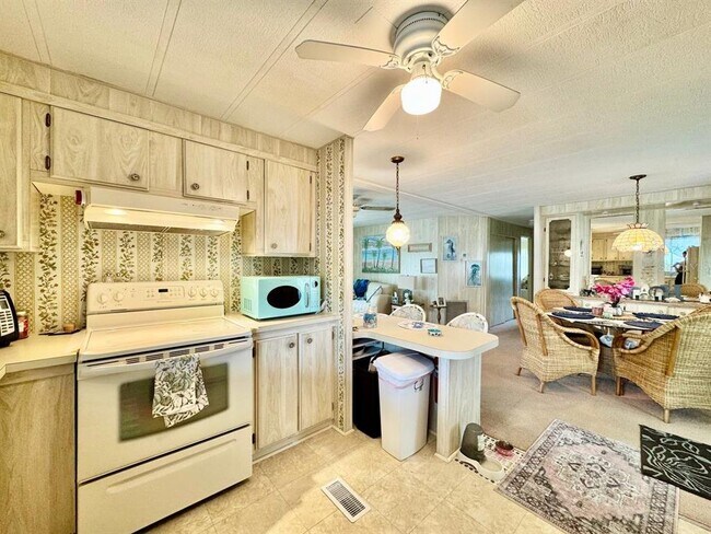 Building Photo - 89 Cypress Dr