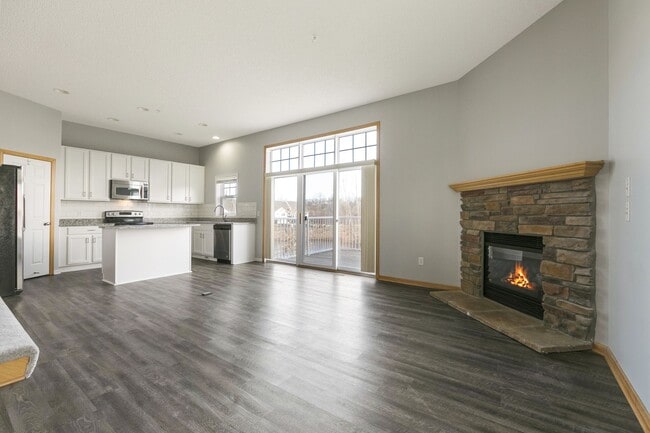 Fireplace - 5030 Fountain Ln N