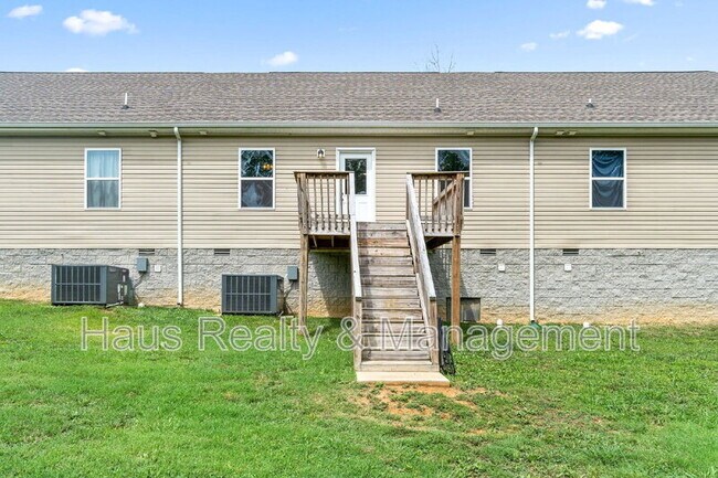 Building Photo - 1709 Evans Rd