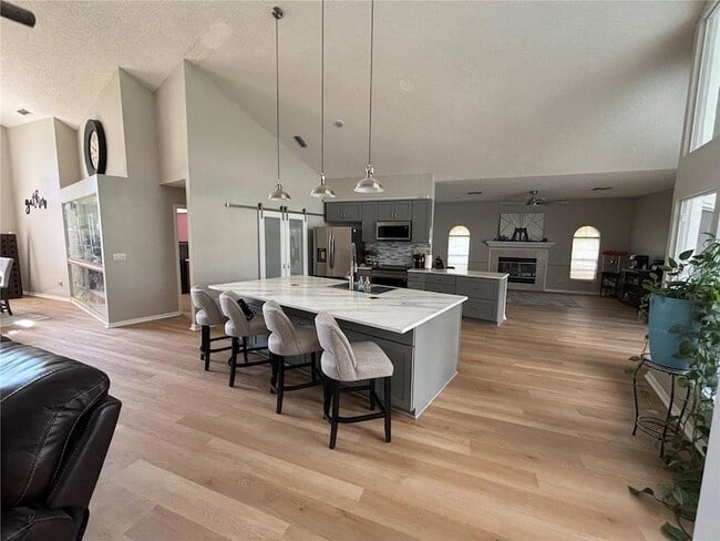 Building Photo - 18561 Winding Oaks Blvd