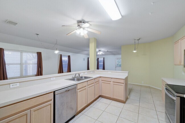 Building Photo - ***APPLICATION CURRENTLY UNDER REVIEW***Well-Maintained One-Story in Woodthorn Subdivision