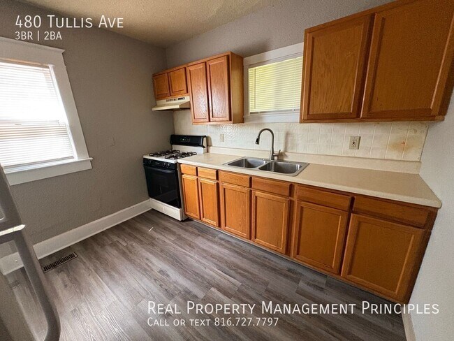 Building Photo - 480 Tullis Ave