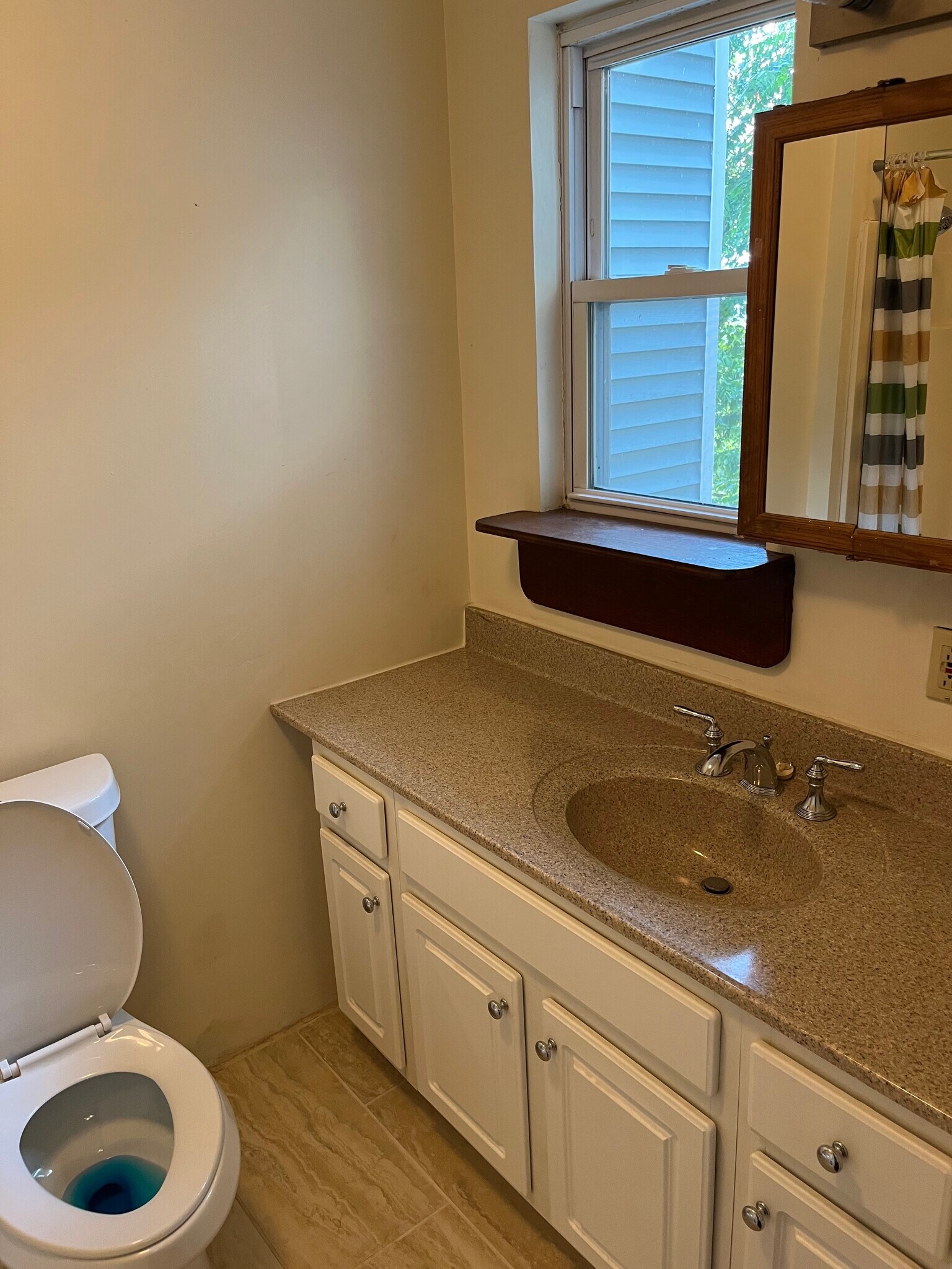 Building Photo - 2177 Sohn St