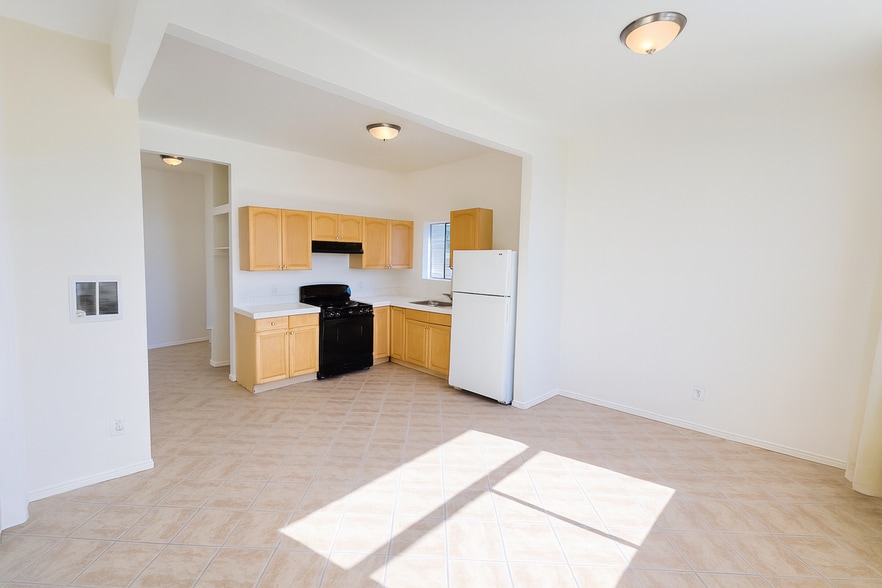 Building Photo - 2284 Kearney Ave