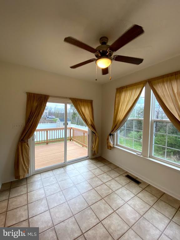Building Photo - 120 Woodman Ct