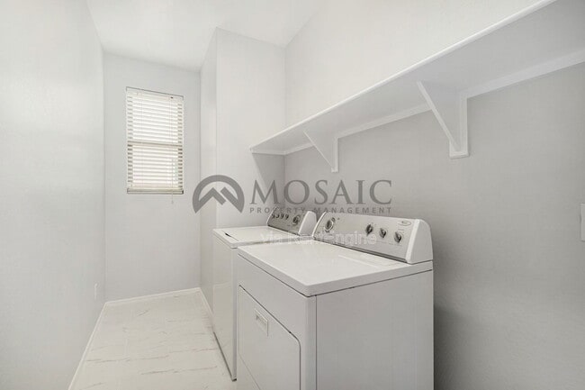 Building Photo - 21292 N 78th Ln