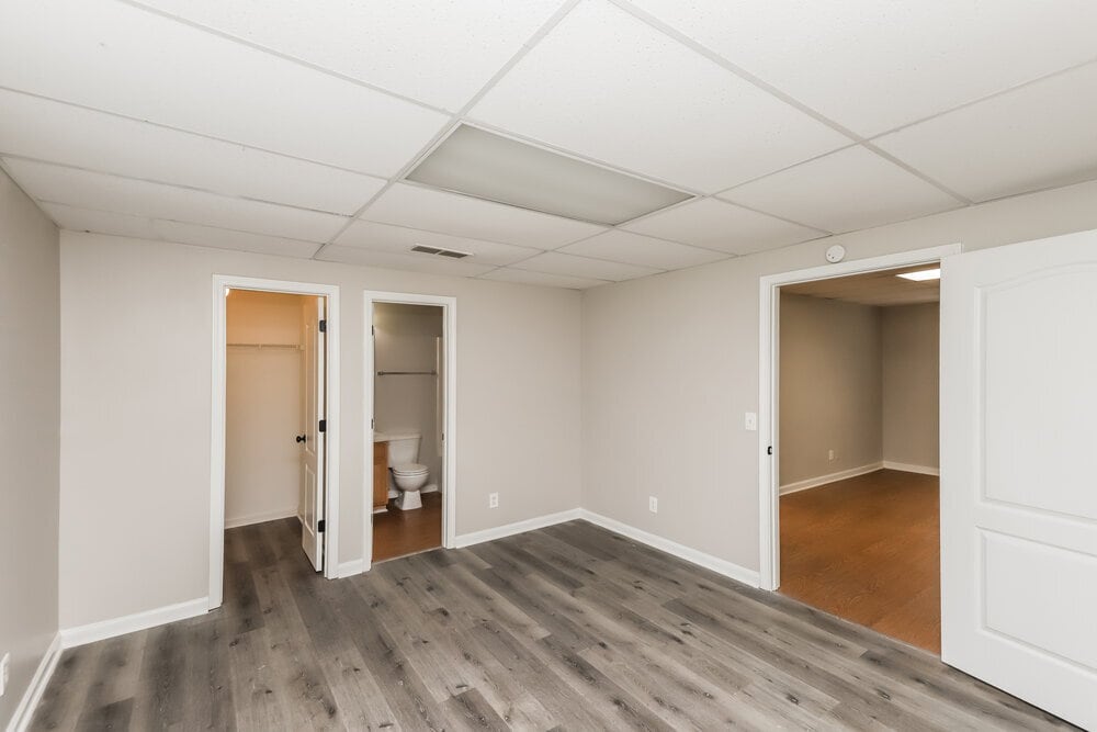 Building Photo - 7872 Newport Dr