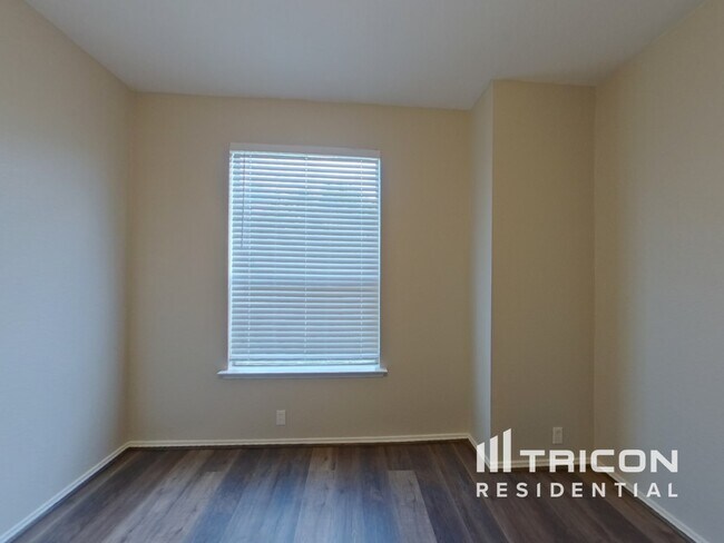 Building Photo - 4504 Vista Meadows Dr