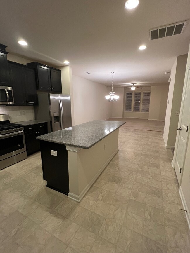 Building Photo - 6024 Kentworth Dr