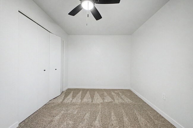 Building Photo - 16624 E Palisades Blvd