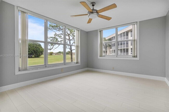 Building Photo - 2651 S Course Dr