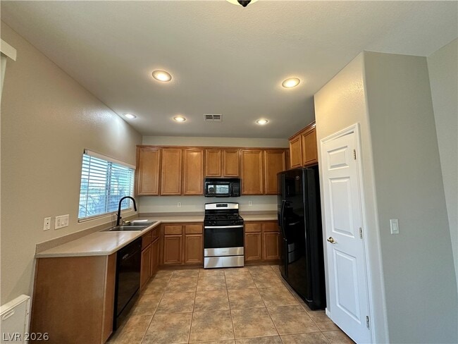 Building Photo - 3143 Diamond Crest Ln