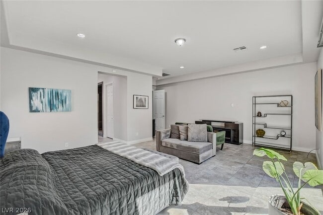 Building Photo - 11 Grand Masters Dr