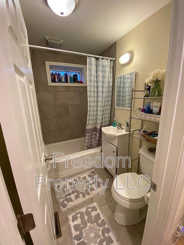 Building Photo - 18 Canal St