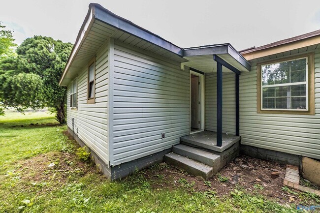 Building Photo - 5204 Grizzard Rd NW