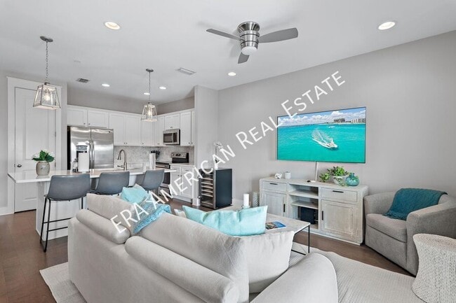 Building Photo - 4923 E County Hwy 30A