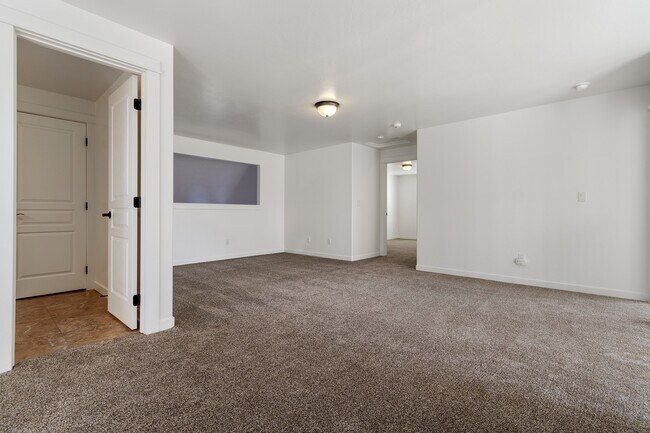 Building Photo - 10102 W Brownstone Dr