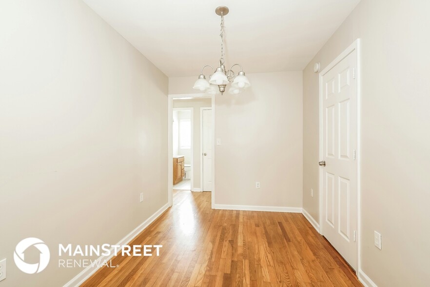 Building Photo - 124 Rose Ln