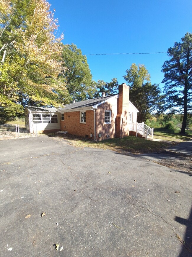 Building Photo - 7820 Conifer Rd