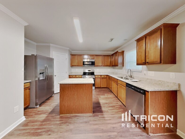 Building Photo - 264 Farrington Dr