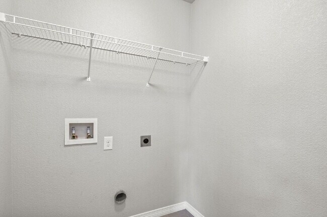 Building Photo - Gorgeous home with a finished basement, 3-...