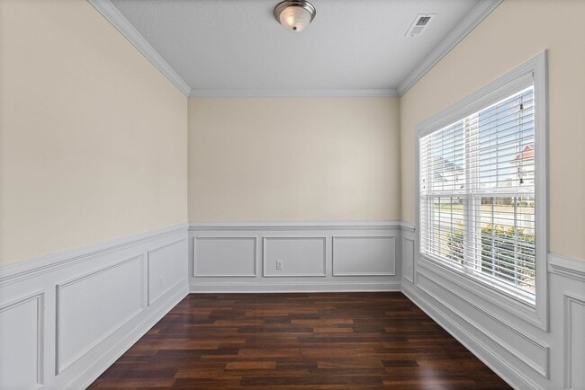 Building Photo - 304 Little Egret Ln