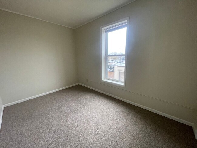 Building Photo - 924 Ohio St