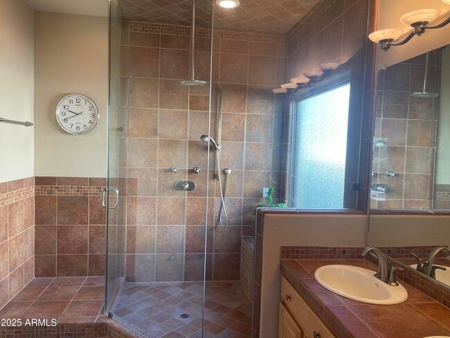 Building Photo - 6020 E Rancho Manana Blvd