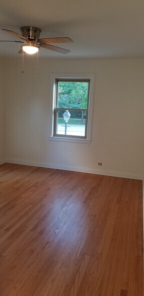 Unit 1 - 679 Park Ave W