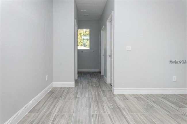 Building Photo - 23 Sawfish Ct