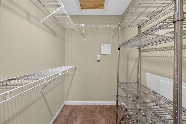 Building Photo - 1021 Chastain Park Ct NE