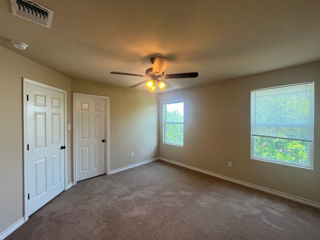 Building Photo - 16824 Dancing Ava