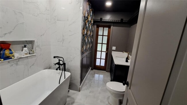 Building Photo - 23700 SW 207th Ave