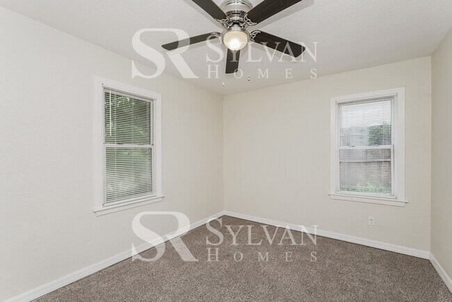 Building Photo - Experience the Lifestyle awaiting you!