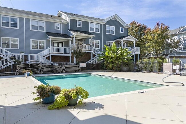 Building Photo - 267 Carlyle Park Dr