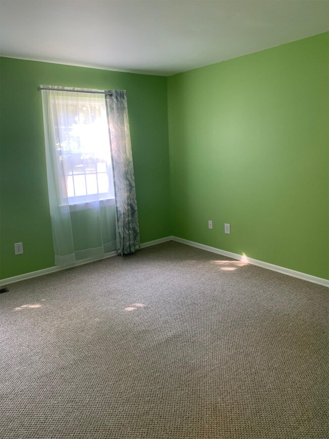 Building Photo - 1531 Stowmarket Ct