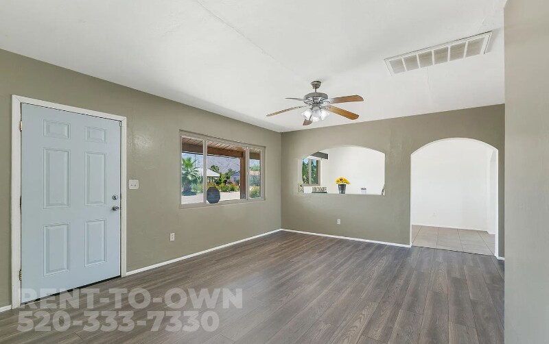 Building Photo - 418 E McMillan Dr