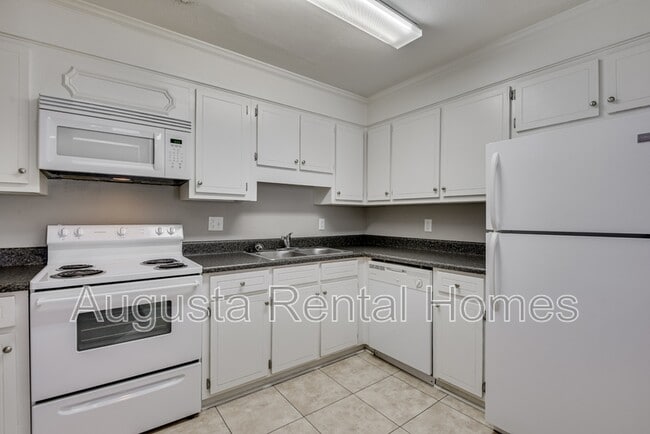 Building Photo - 4016 Wheeler Woods Rd