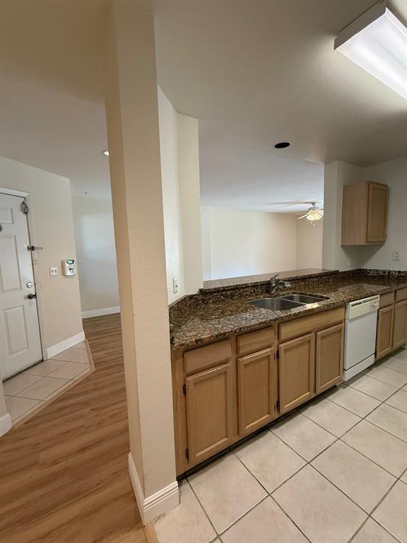 Building Photo - 474 S Pin Oak Pl
