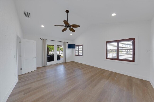 Building Photo - 210 176th Terrace E
