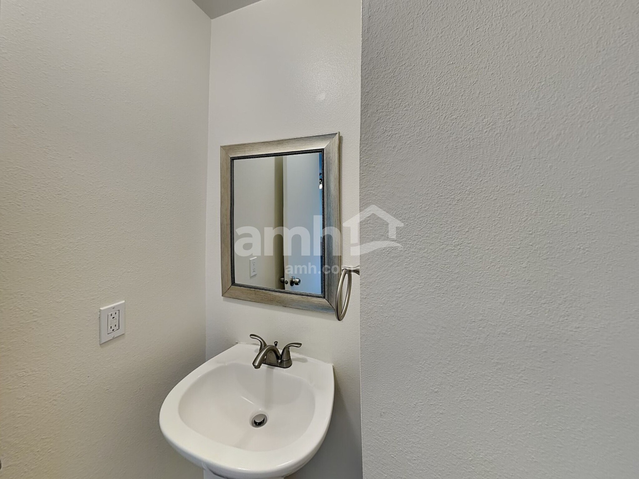 Building Photo - 17314 84th Ave Ct E